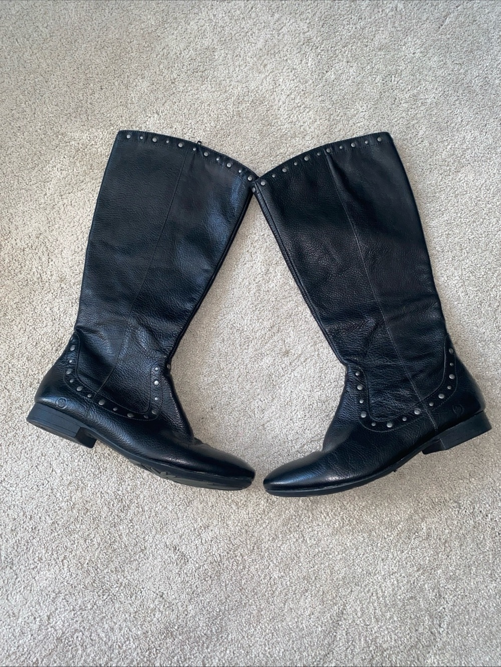 Born Lizzie Riding Tall Boots Women’s Size 7.5 Black Leather Studded Side Zip Up
